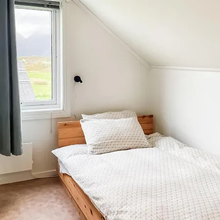 Дом отдыха 4 Bedroom Amazing In *