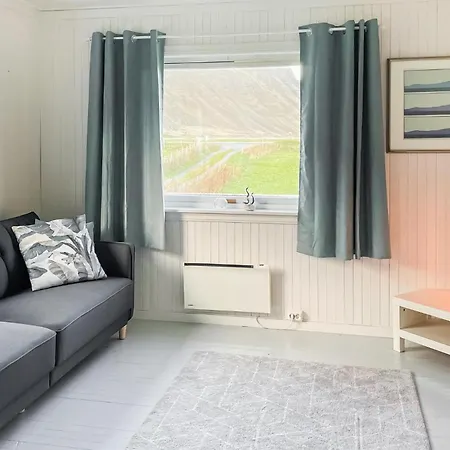 4 Bedroom Amazing In Casa vacanze Fredvang